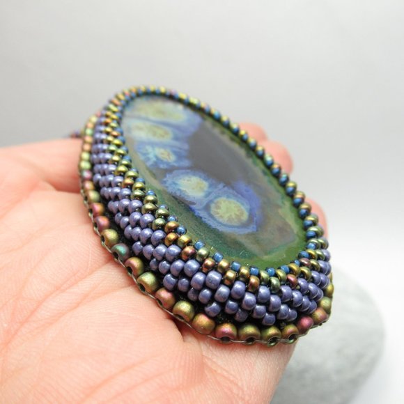 Artisan Cabochon bead Embroidered necklace - Picture 5 of 11